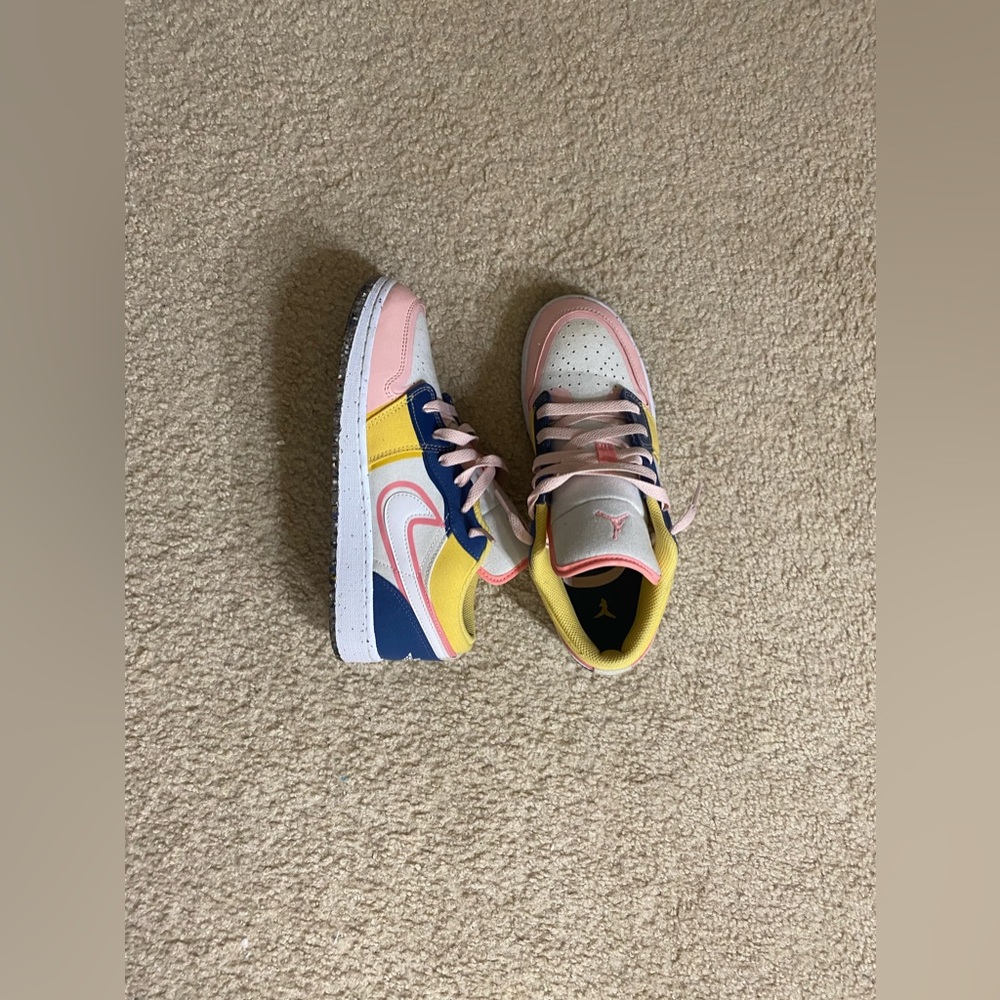 Big Kid Jordan 1 Low